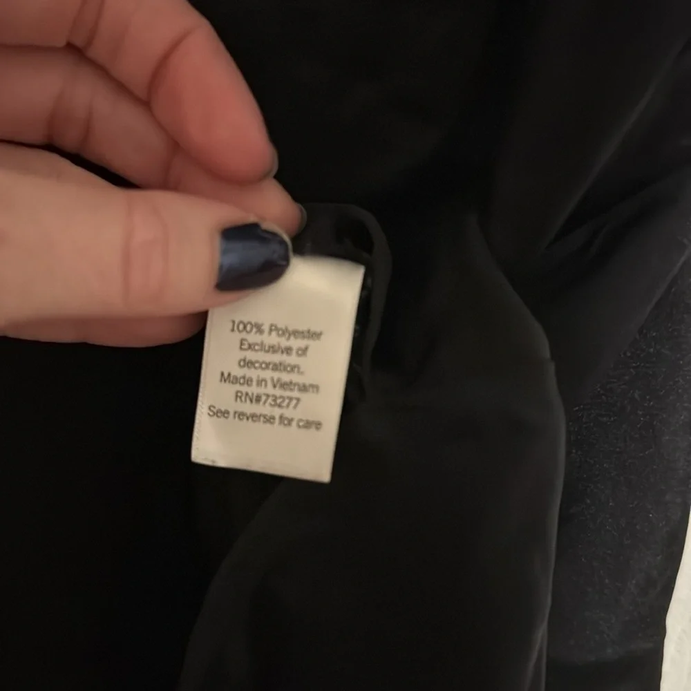 Black Lace Trimmed Tank - Picture 4 of 5